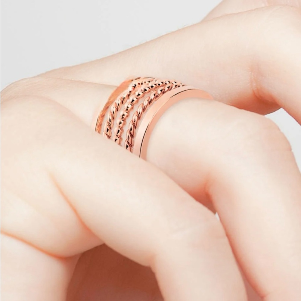 Rose Gold stackable ring set - Picture 3 of 6